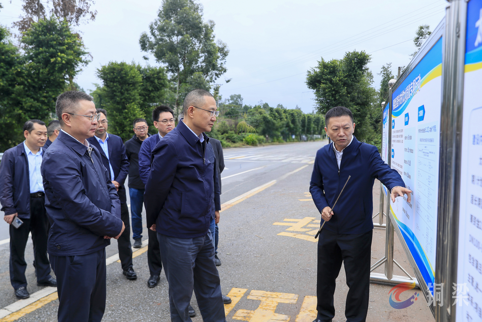 市水利局党组书记、局长刘忠一行来铜调研