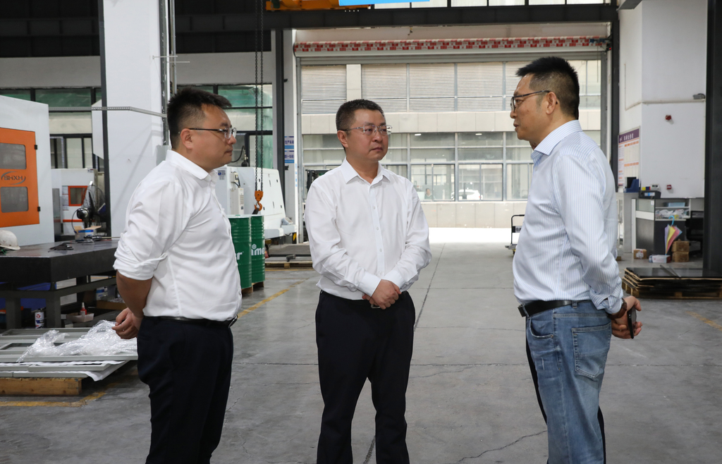 皮涛检查国庆中秋节前安全生产工作