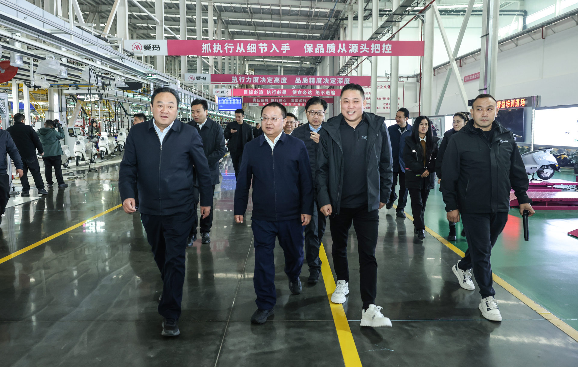 巫山县党政代表团来铜考察交流