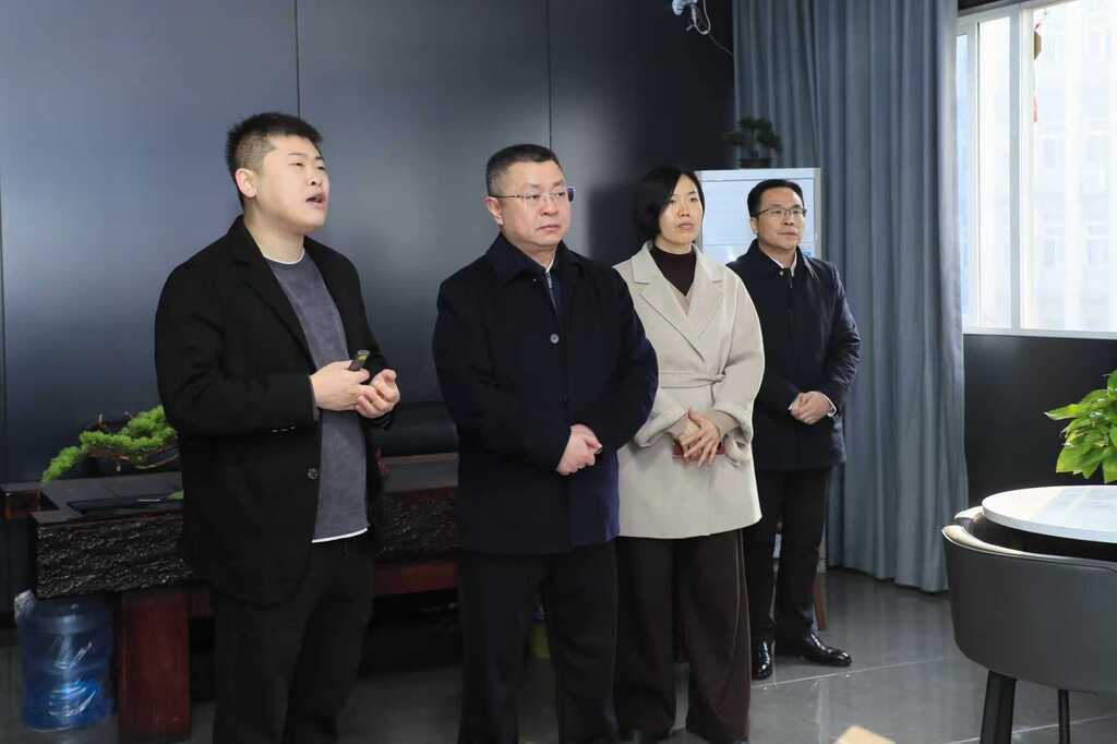 皮涛调研铜梁区五个街道工作